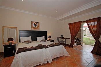 354 On York Avenue Hotel Randburg Buitenkant foto